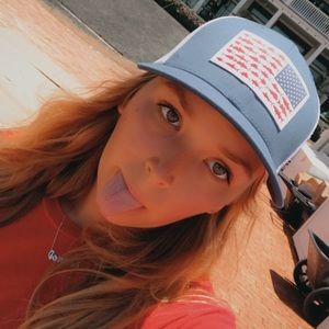 Meet your Posher, Lindsey